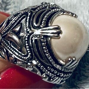 Premier Designs Silver and Cream Women's Ring